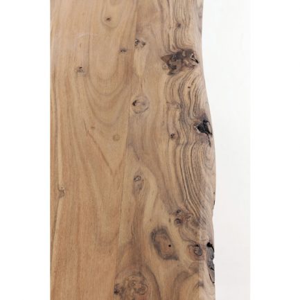 Zoom sur le plateau en bois de la magnifique table rectangulaire en bois naturel à empiètement noir Harmony de la marque Kare Design